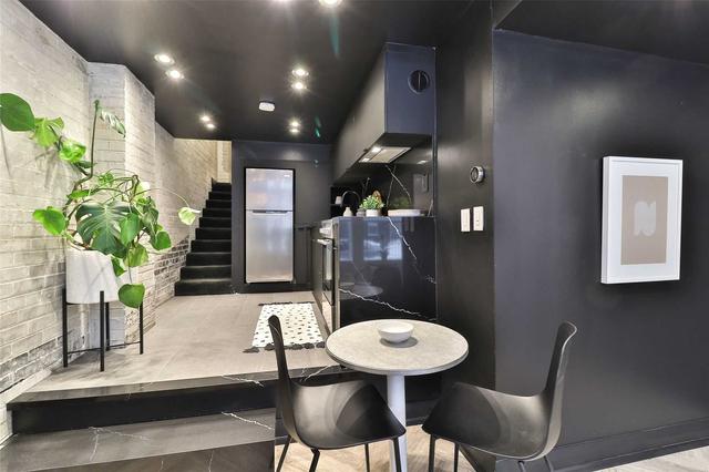 100 - 264 Seaton St, Condo with 2 bedrooms, 1 bathrooms and 0 parking in Toronto ON | Image 6