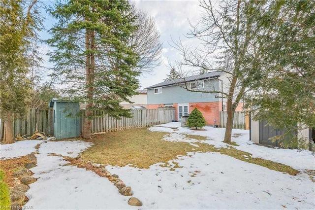 32 Leacock Ave, House semidetached with 3 bedrooms, 2 bathrooms and 5 parking in Guelph ON | Image 26