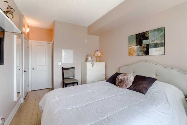 915 - 12 Woodstream Blvd, Condo with 1 bedrooms, 1 bathrooms and 1 parking in Vaughan ON | Image 2