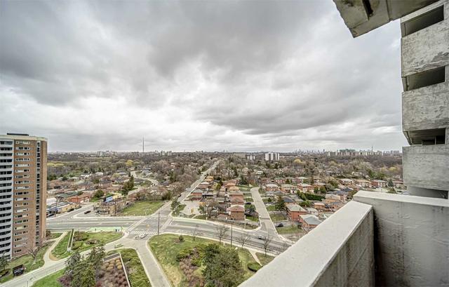 1805 - 250 Scarlett Rd, Condo with 2 bedrooms, 2 bathrooms and 1 parking in Toronto ON | Image 13