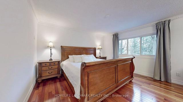 11 Caravan Dr, House detached with 4 bedrooms, 4 bathrooms and 4 parking in Toronto ON | Image 7