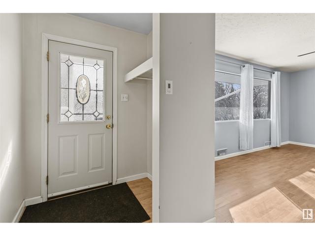 7108 75 St Nw, House detached with 4 bedrooms, 2 bathrooms and null parking in Edmonton AB | Image 7