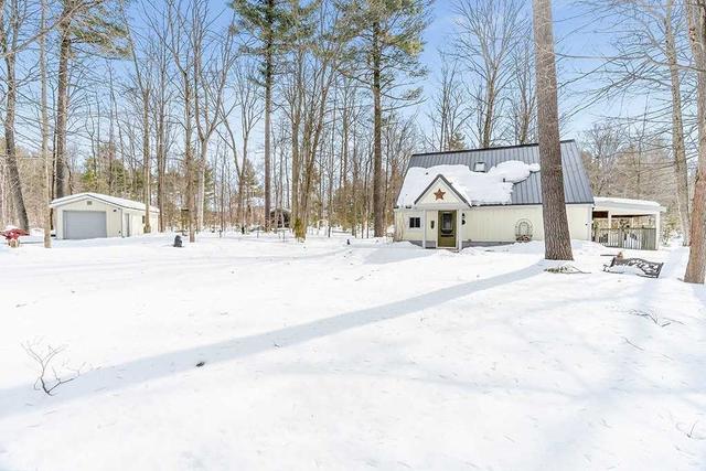 2 Seneca Lane, House detached with 3 bedrooms, 2 bathrooms and 5 parking in Oro Medonte ON | Image 13