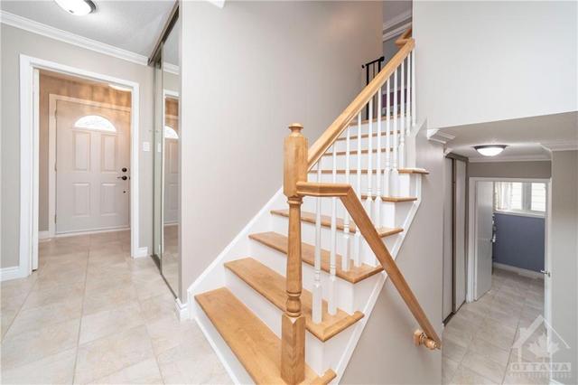 6088 Vineyard Drive, House detached with 3 bedrooms, 3 bathrooms and 6 parking in Ottawa ON | Image 8