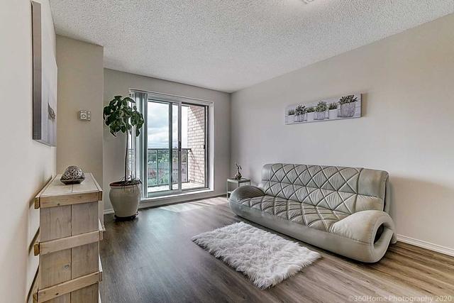 710 - 51 Baffin Crt, Condo with 1 bedrooms, 1 bathrooms and 2 parking in Richmond Hill ON | Image 6