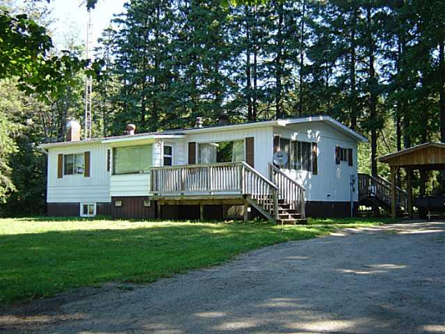 5781 Penetanguishene Rd, House detached with 3 bedrooms, 1 bathrooms and null parking in Springwater ON | Image 3