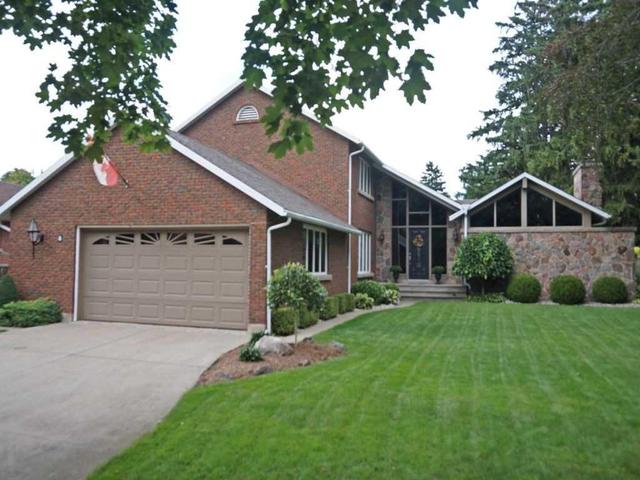 4 Maplewood Dr, House detached with 3 bedrooms, 3 bathrooms and 4 parking in St. Catharines ON | Image 1