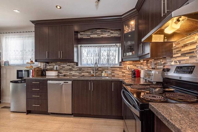 795 Consort Cres, House semidetached with 3 bedrooms, 2 bathrooms and 6 parking in Mississauga ON | Image 13