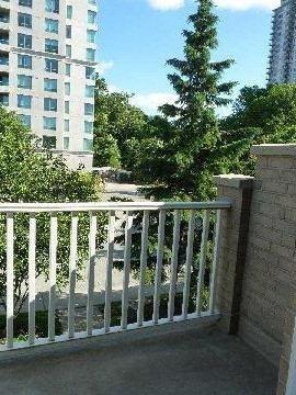 th#71a - 61 Town Centre Crt, Townhouse with 2 bedrooms, 1 bathrooms and 1 parking in Toronto ON | Image 7