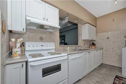 106 - 260 Davis Dr, Condo with 1 bedrooms, 1 bathrooms and 2 parking in Newmarket ON | Image 6