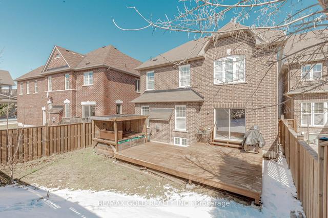 40 Stephanie Ave, House detached with 4 bedrooms, 5 bathrooms and 6 parking in Brampton ON | Image 35