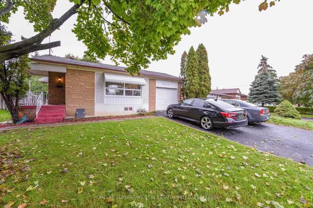 7273 Wainbrook Rd, House detached with 4 bedrooms, 2 bathrooms and 2 parking in Mississauga ON | Image 1