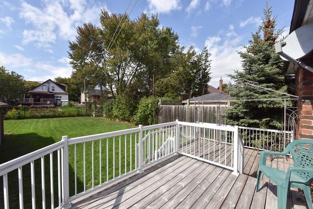 192 Chadburn St, House detached with 3 bedrooms, 2 bathrooms and 5 parking in Oshawa ON | Image 26