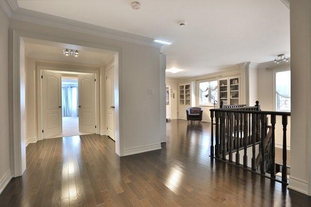 2407 Taylorwood Dr, House detached with 4 bedrooms, 5 bathrooms and 6 parking in Oakville ON | Image 11