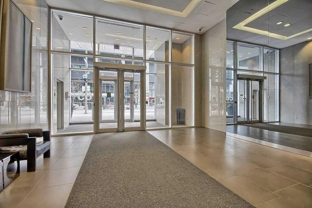 1106 - 65 Bremner Blvd, Condo with 1 bedrooms, 1 bathrooms and 0 parking in Toronto ON | Image 29