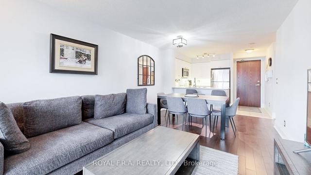 915 - 185 Oneida Cres, Condo with 2 bedrooms, 2 bathrooms and 1 parking in Richmond Hill ON | Image 5