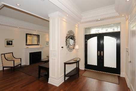 th2 - 73 Scollard St, Townhouse with 3 bedrooms, 4 bathrooms and 2 parking in Toronto ON | Image 3