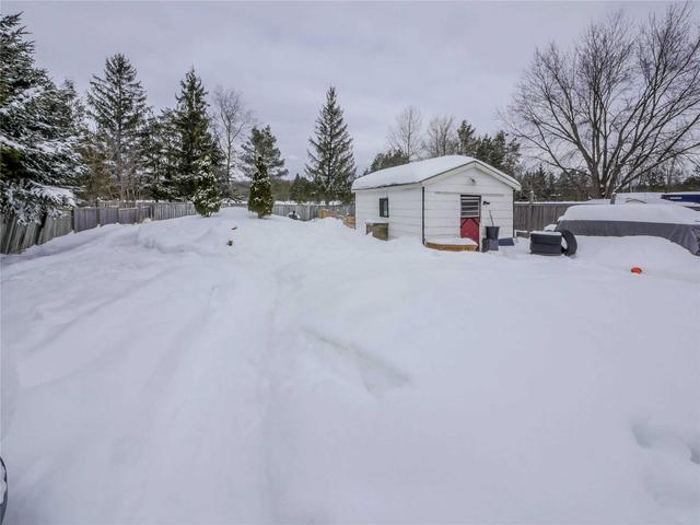 4876 90 County Rd, House detached with 3 bedrooms, 1 bathrooms and 6 parking in Springwater ON | Image 17