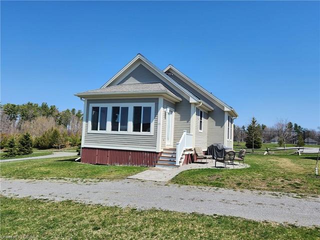 115 Butternut Lane, House detached with 2 bedrooms, 1 bathrooms and null parking in Prince Edward County ON | Image 12
