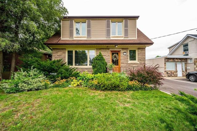 13 Harold St, House detached with 3 bedrooms, 3 bathrooms and 6 parking in Brampton ON | Image 12
