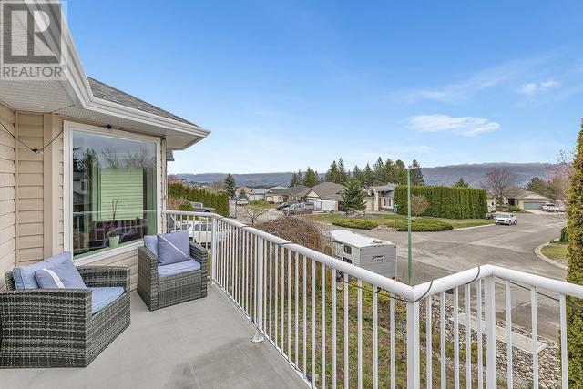 2688 Copper Ridge Drive, House detached with 4 bedrooms, 3 bathrooms and 2 parking in West Kelowna BC | Image 16