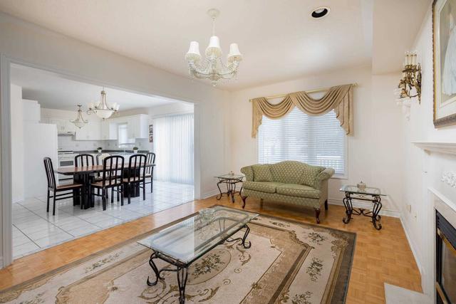 148 Avdell Ave, House detached with 4 bedrooms, 3 bathrooms and 4 parking in Vaughan ON | Image 16