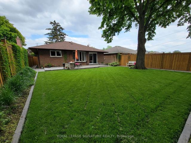 73 Stevenharris Dr, House detached with 3 bedrooms, 2 bathrooms and 3 parking in Toronto ON | Image 22