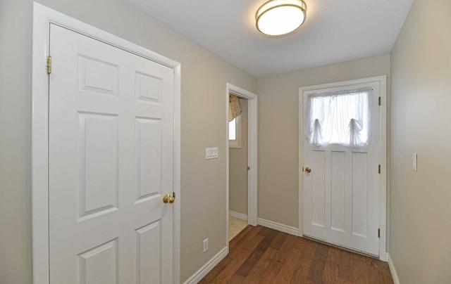 5 Emming Crt, House detached with 3 bedrooms, 2 bathrooms and 4 parking in Hamilton ON | Image 11