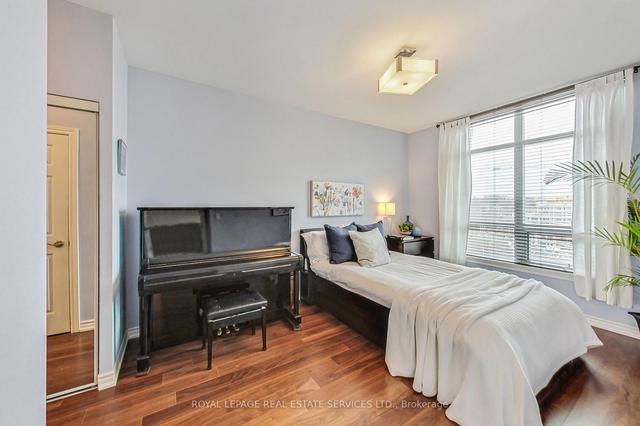 709 - 1135 Royal York Rd, Condo with 2 bedrooms, 2 bathrooms and 1 parking in Toronto ON | Image 5
