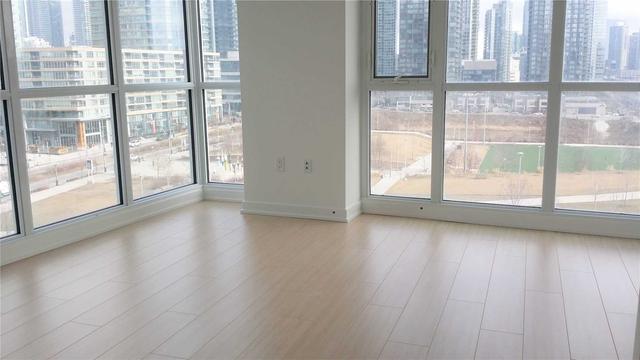 1001 - 75 Queens Wharf Rd, Condo with 2 bedrooms, 2 bathrooms and 0 parking in Toronto ON | Image 9