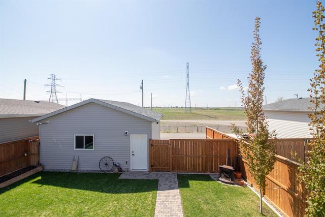 1030 Alice Birch Point N, House detached with 4 bedrooms, 3 bathrooms and 3 parking in Lethbridge AB | Image 31