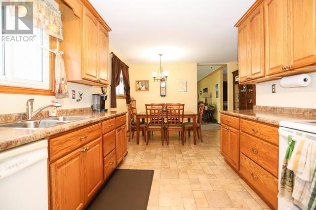 8 East Braemar Bay, House detached with 4 bedrooms, 2 bathrooms and null parking in Sault Ste. Marie ON | Image 6