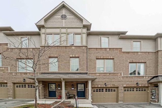 19 Cedar Lake Cres, Townhouse with 3 bedrooms, 4 bathrooms and 2 parking in Brampton ON | Image 1