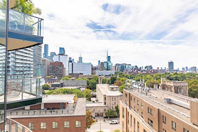 906 - 77 Charles St W, Condo with 2 bedrooms, 2 bathrooms and 2 parking in Toronto ON | Image 17