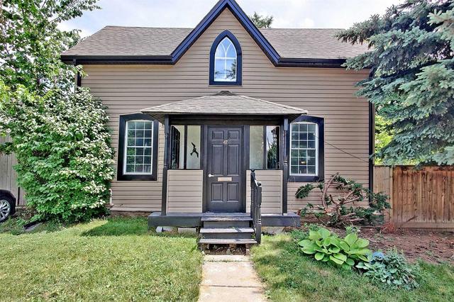 47 Nelson St W, House detached with 2 bedrooms, 2 bathrooms and 4 parking in Brampton ON | Image 1