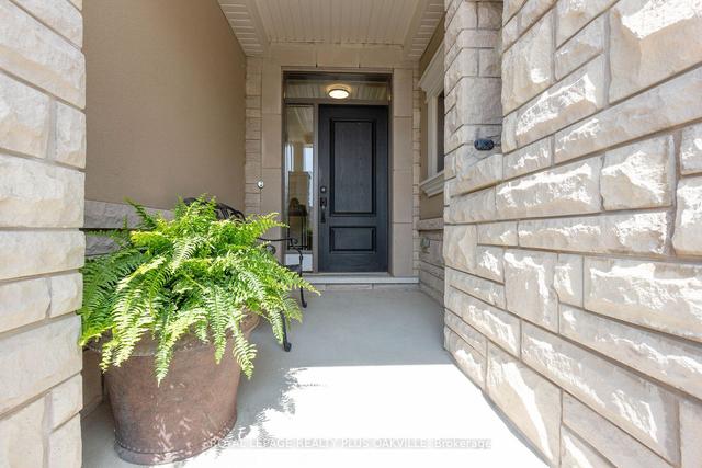 3167 Riverpath, Townhouse with 3 bedrooms, 3 bathrooms and 4 parking in Oakville ON | Image 12