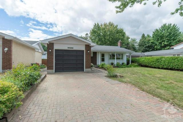 2429 Ogilvie Road, House detached with 3 bedrooms, 3 bathrooms and 3 parking in Ottawa ON | Image 1