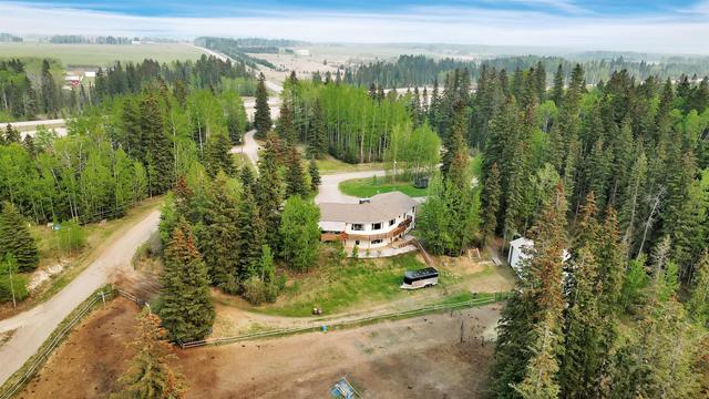 102 Meadow Drive, House detached with 5 bedrooms, 3 bathrooms and null parking in Clearwater County AB | Image 6