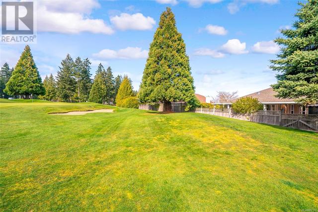 870 Fairways Dr, House detached with 3 bedrooms, 2 bathrooms and 4 parking in Qualicum Beach BC | Image 21