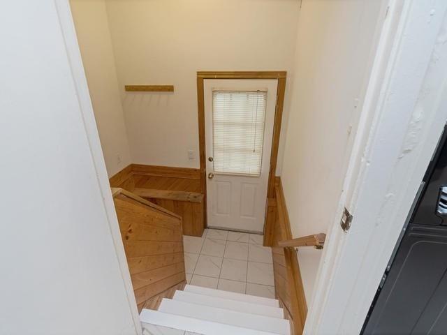 43 John St S, House detached with 3 bedrooms, 1 bathrooms and 4 parking in Mississauga ON | Image 12