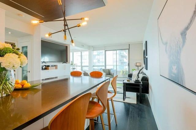 1706 - 285 Mutual St, Condo with 2 bedrooms, 1 bathrooms and 1 parking in Toronto ON | Image 7