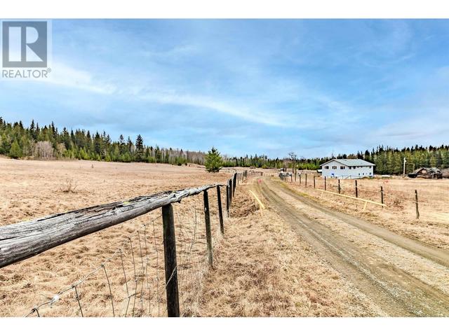 6411 Little Fort Hwy 24, House detached with 4 bedrooms, 2 bathrooms and null parking in Cariboo L BC | Image 5