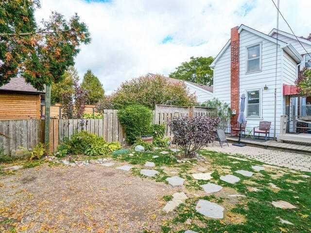 44 Gray Ave, House detached with 2 bedrooms, 2 bathrooms and 3 parking in Toronto ON | Image 14