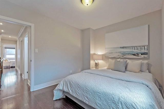 499 Mortimer Ave, House semidetached with 3 bedrooms, 2 bathrooms and 1 parking in Toronto ON | Image 14