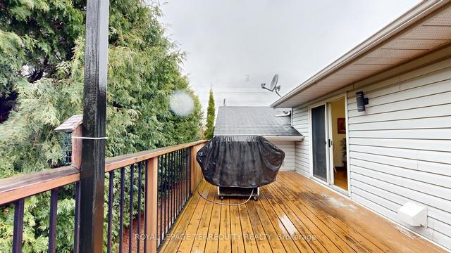 484 Otonabee Dr, House detached with 3 bedrooms, 2 bathrooms and 3 parking in Peterborough ON | Image 13