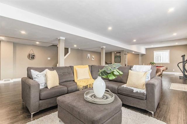 49 Abbeywood Cres, House detached with 4 bedrooms, 4 bathrooms and 4 parking in Guelph ON | Image 24