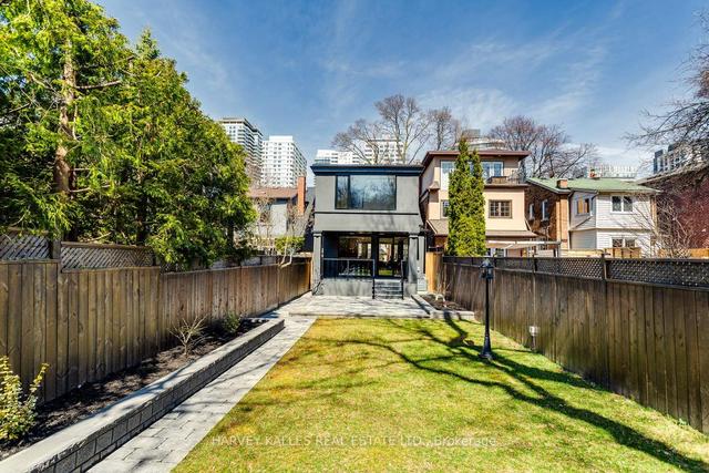 149 Hillsdale Ave E, House detached with 3 bedrooms, 5 bathrooms and 1 parking in Toronto ON | Image 31