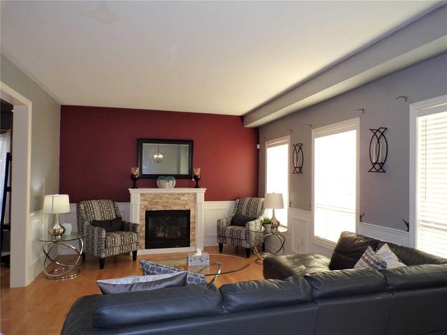 1722 Badgley Dr, House detached with 4 bedrooms, 4 bathrooms and 4 parking in Oshawa ON | Image 5