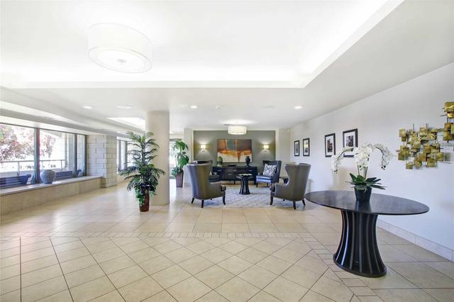 314 - 2500 Rutherford Rd, Condo with 2 bedrooms, 2 bathrooms and null parking in Vaughan ON | Image 4