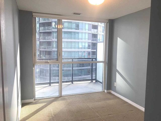 1004 - 352 Front St W, Condo with 1 bedrooms, 1 bathrooms and 0 parking in Toronto ON | Image 11